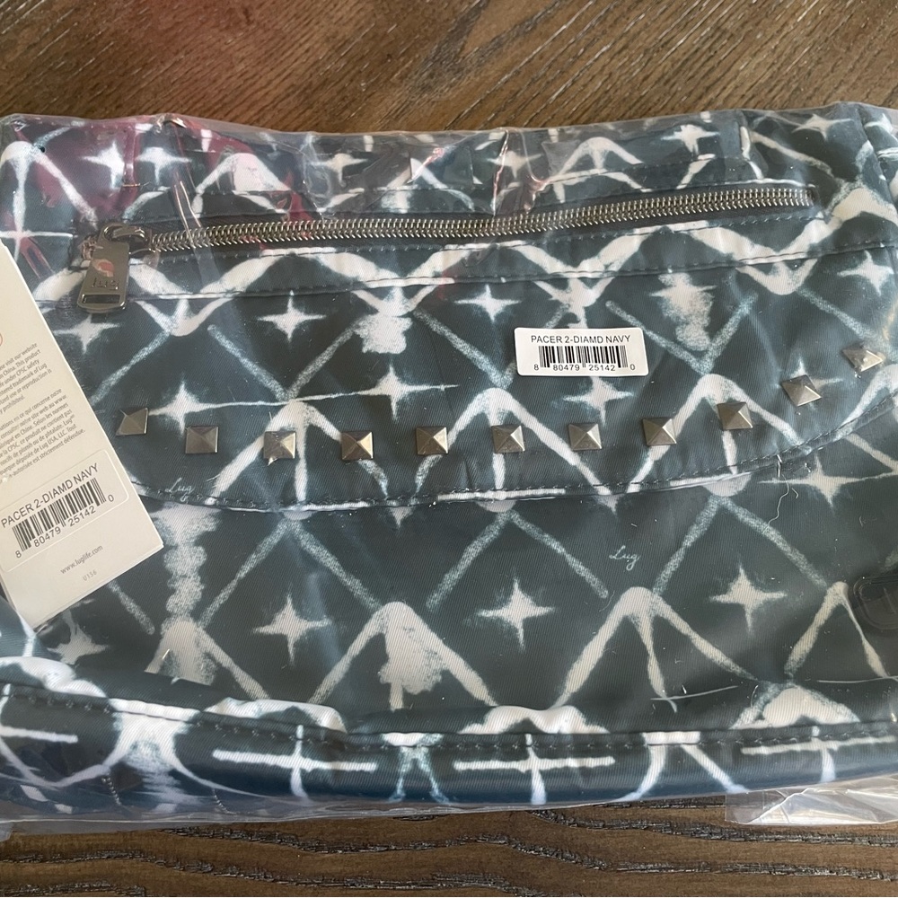 NWT Lug Pacer 2 Crossbody Bag in Diamond Navy - Picture 2 of 8